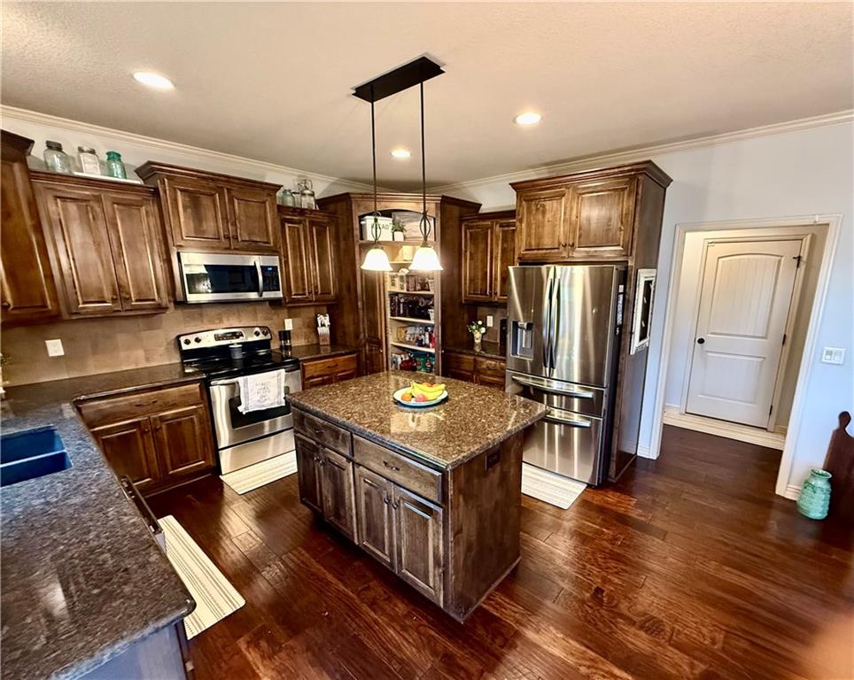 409 Sw Webster Drive Property Photo 13