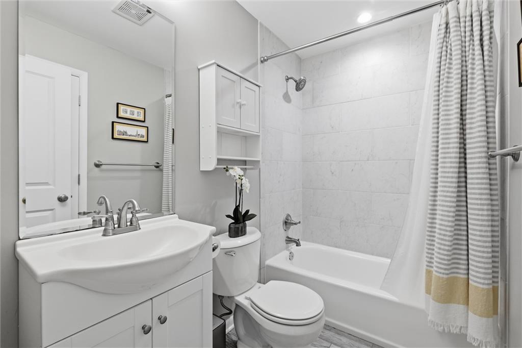 8025 Maple Street Property Photo 26