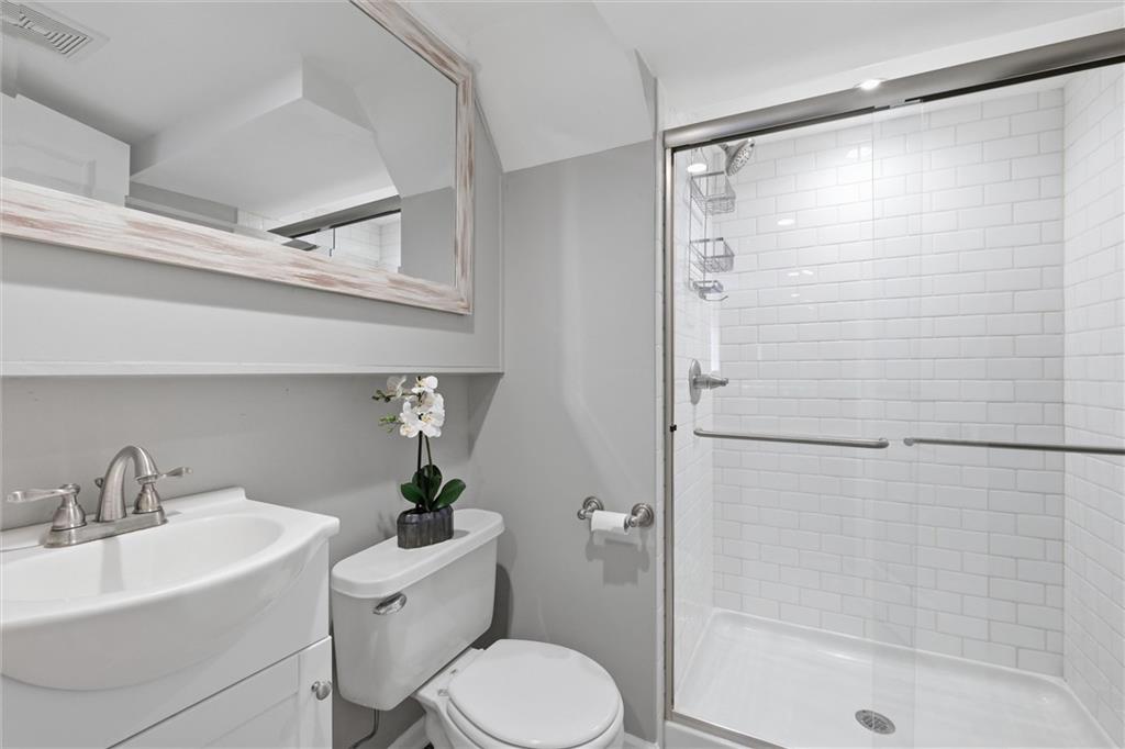8025 Maple Street Property Photo 34