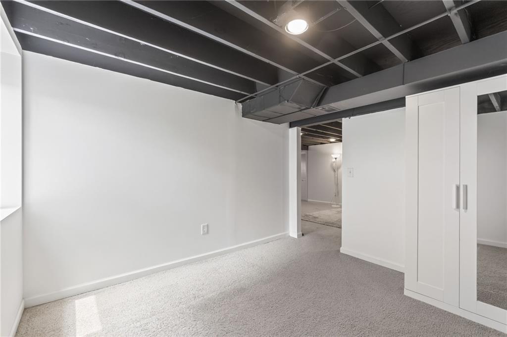 10512 N Oak Trafficway Property Photo 28