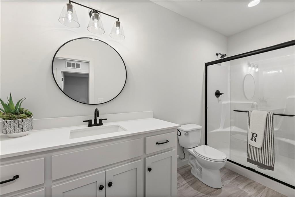 12201 S Emerald Street Property Photo 34