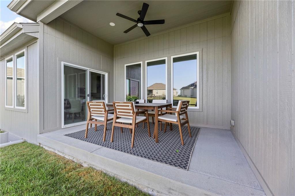 12201 S Emerald Street Property Photo 42