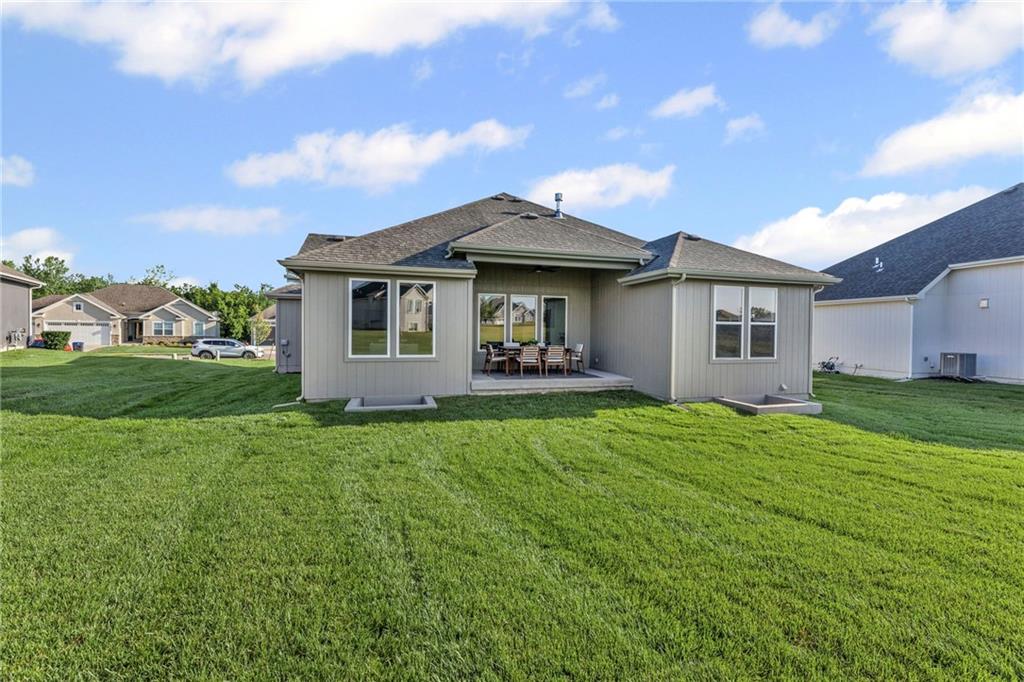 12201 S Emerald Street Property Photo 43