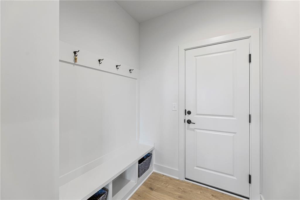 12201 S Emerald Street Property Photo 45