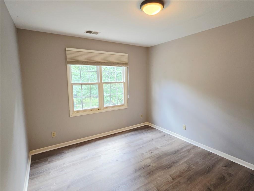 9536 Manor Road Property Photo 22