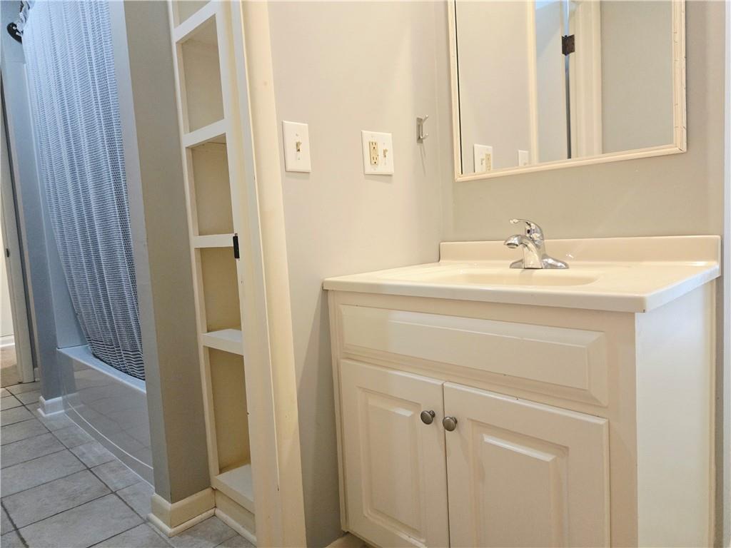 9536 Manor Road Property Photo 23