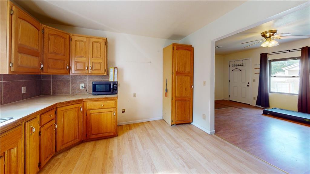 1418 N Cedar Street Property Photo 6