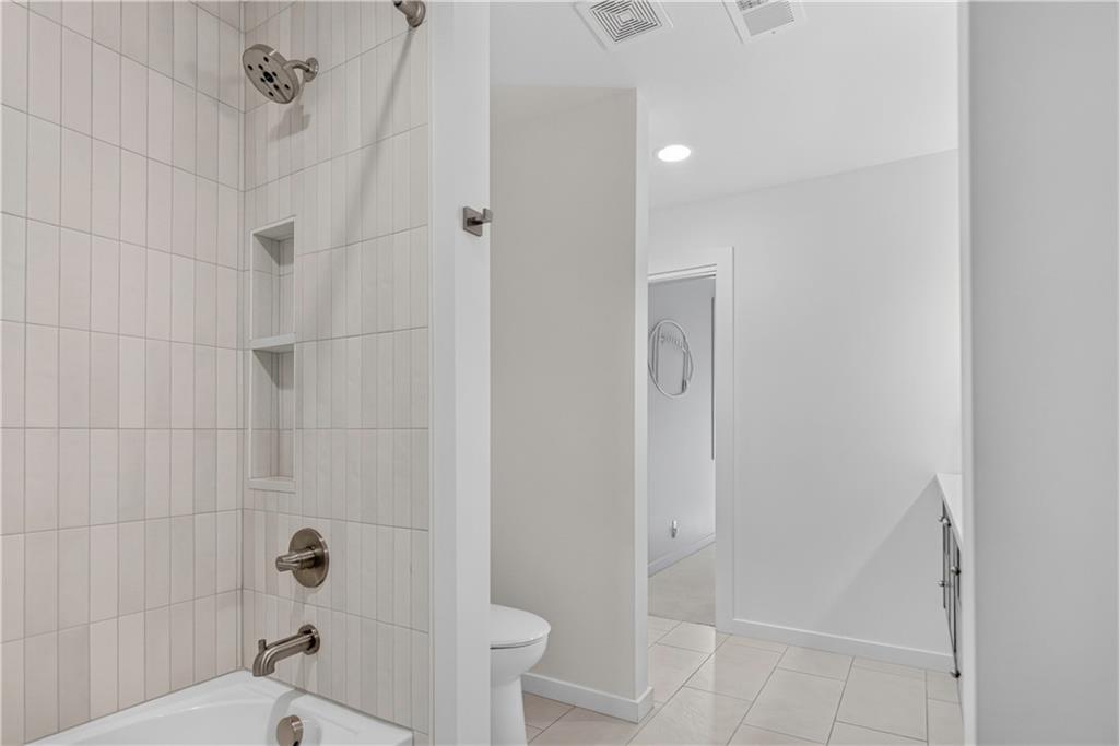 15410 W 166th Terrace Property Photo 39