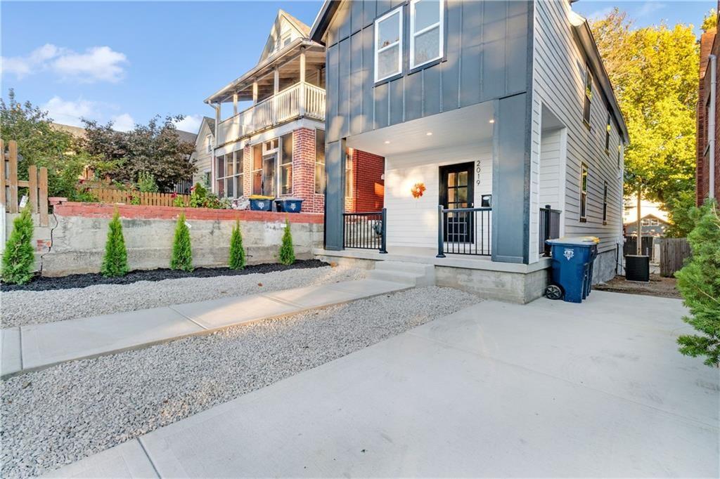 2019 Summit Street Property Photo 4