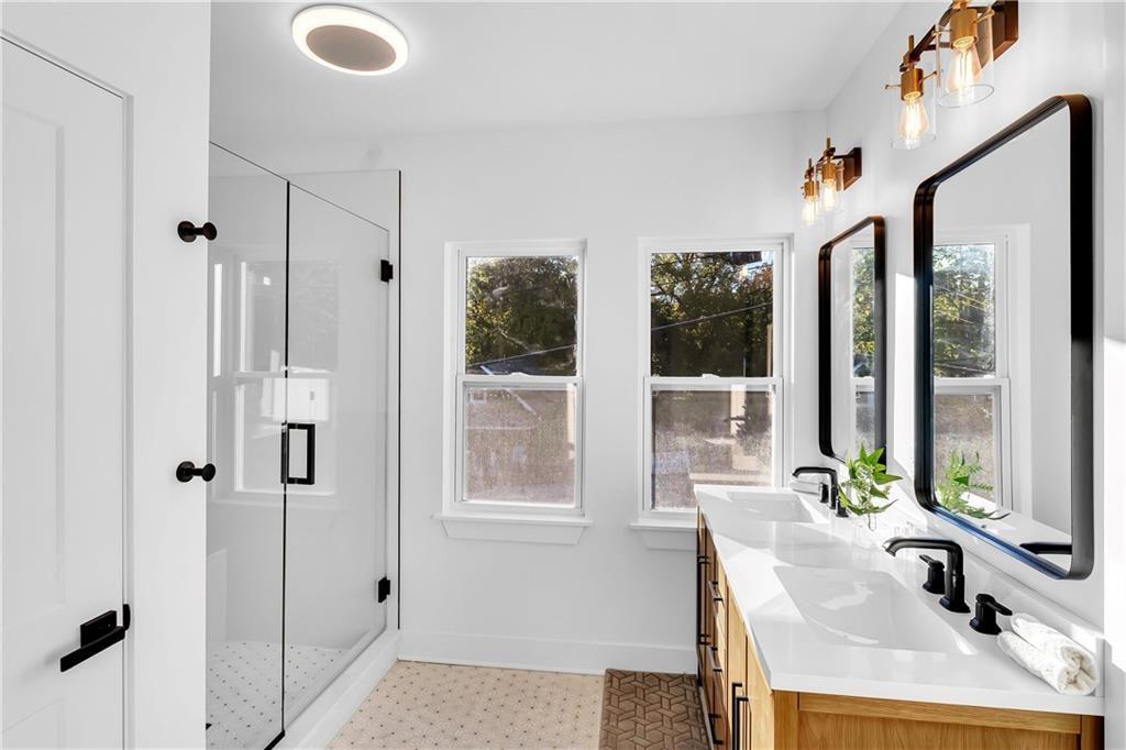 2019 Summit Street Property Photo 19