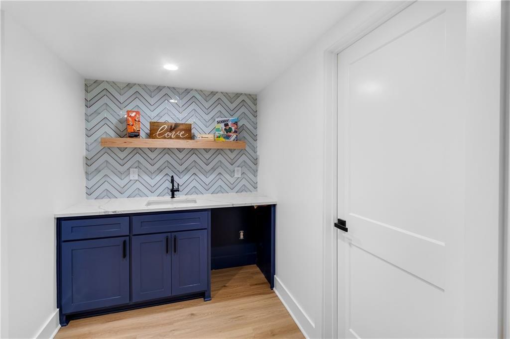 2019 Summit Street Property Photo 28