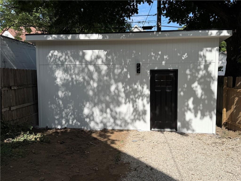 2019 Summit Street Property Photo 32