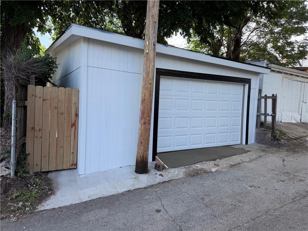2019 Summit Street Property Photo 35