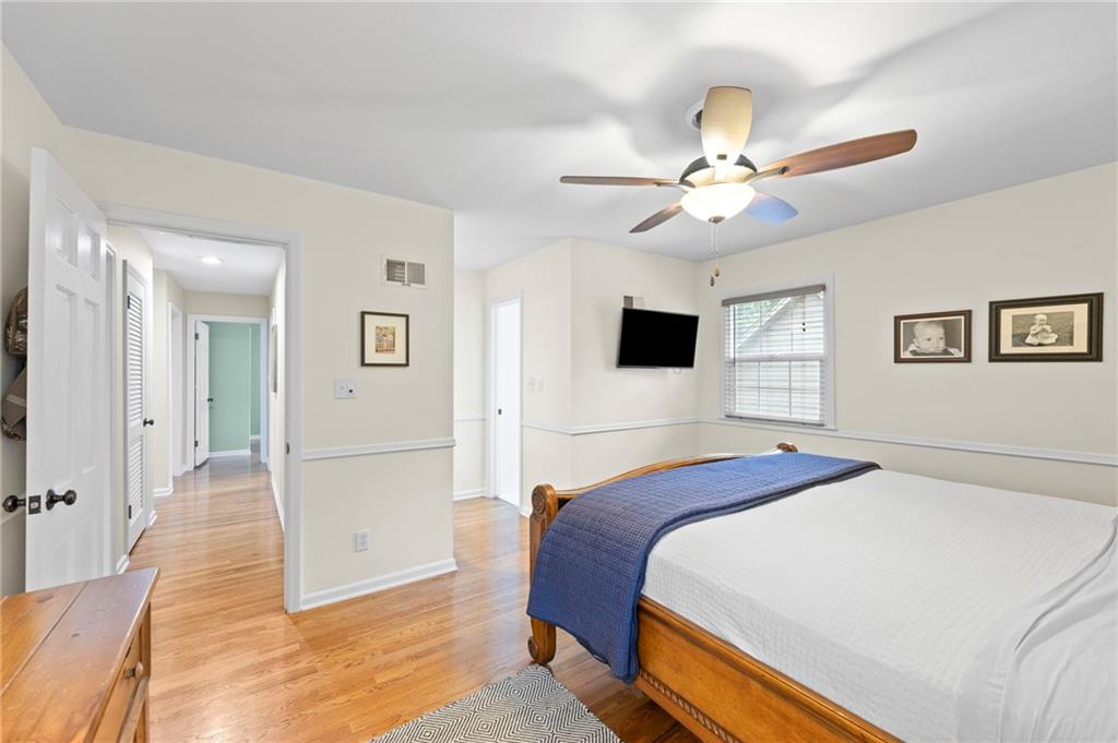 9527 Cedar Street Property Photo 14