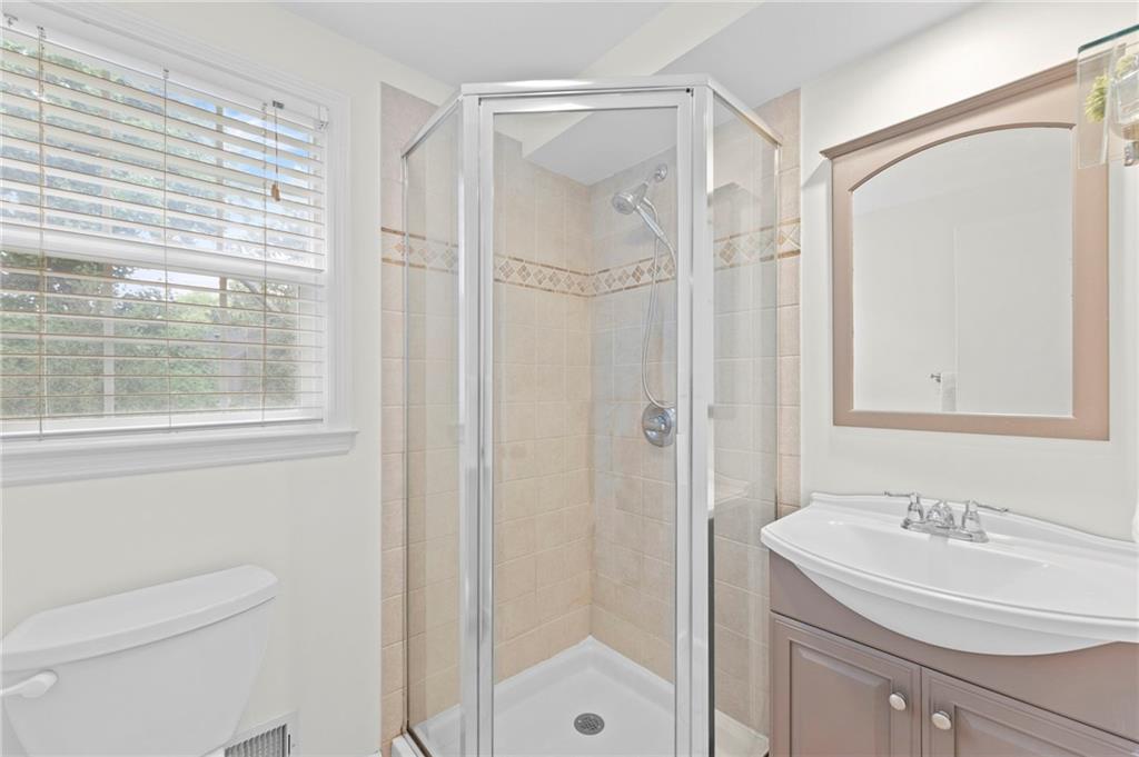 9527 Cedar Street Property Photo 25