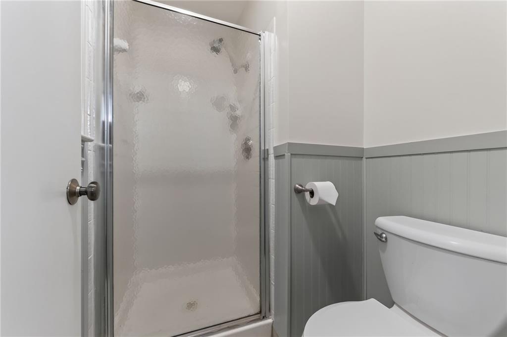 7401 N Strathbury Avenue Property Photo 18