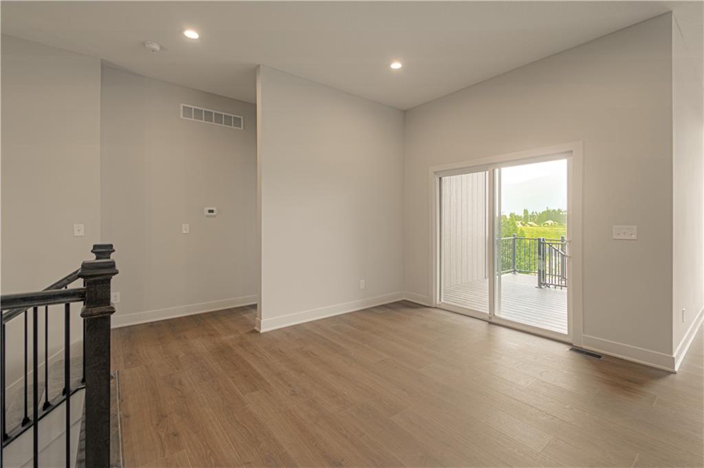 1152 Sw Whitby Drive Property Photo 11