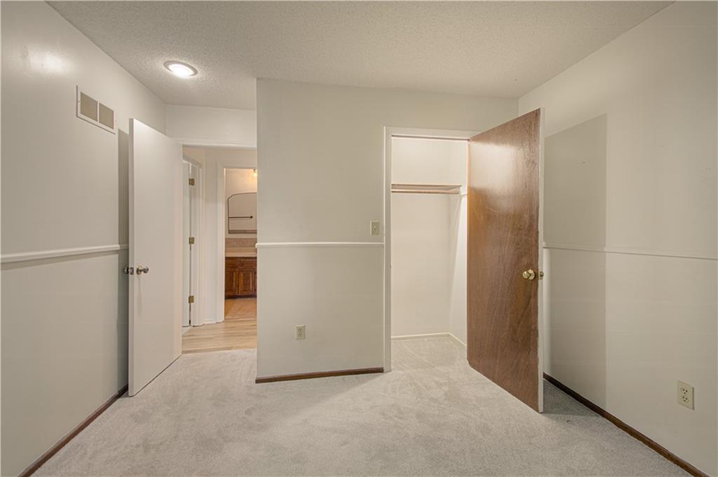 5624 N Gladstone Place Property Photo 15