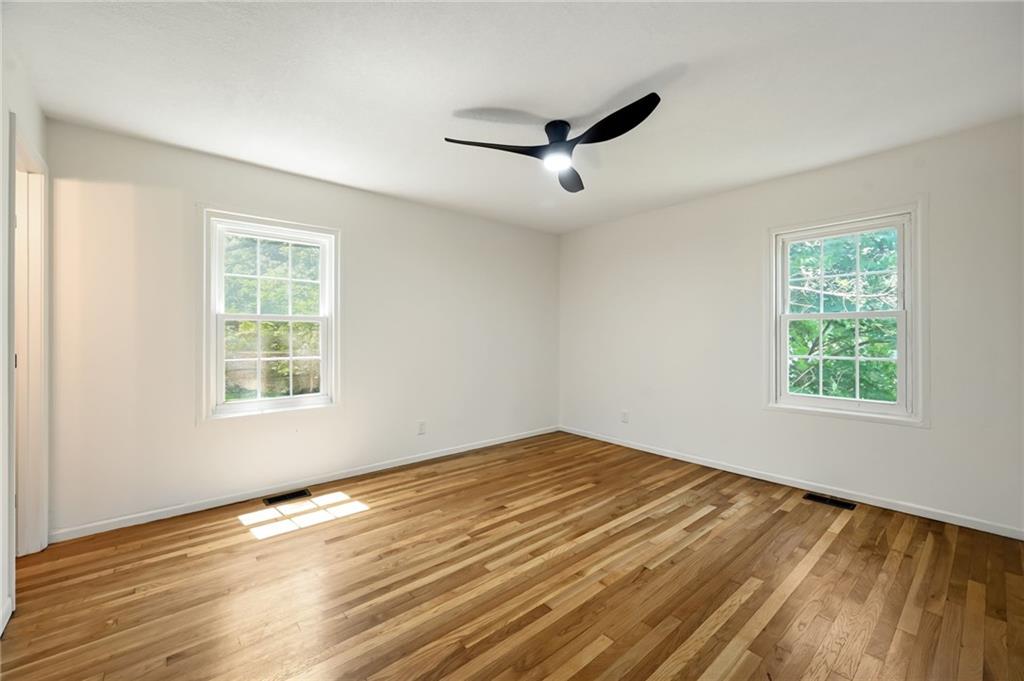 8263 Barnett Avenue Property Photo 11