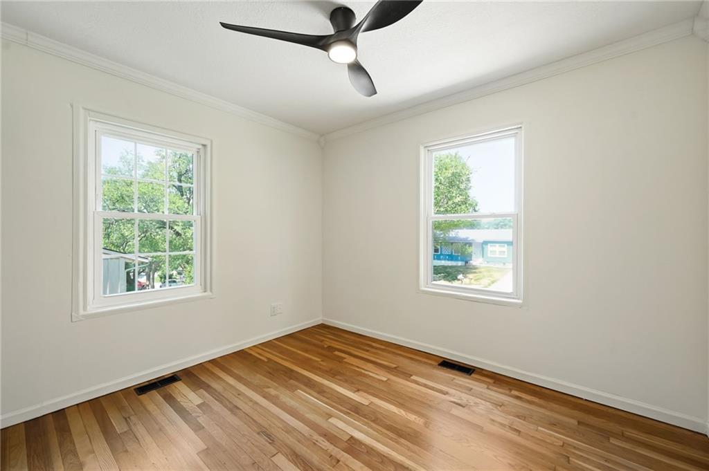 8263 Barnett Avenue Property Photo 14