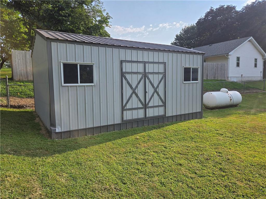 607 May Street Property Photo 39