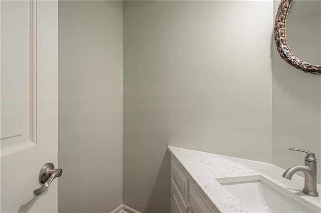 2452 Nw Valley View Drive Property Photo 15