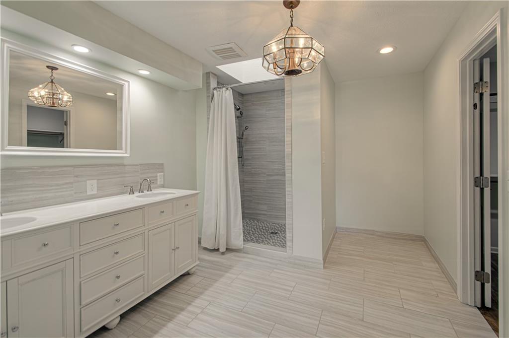 2452 Nw Valley View Drive Property Photo 18