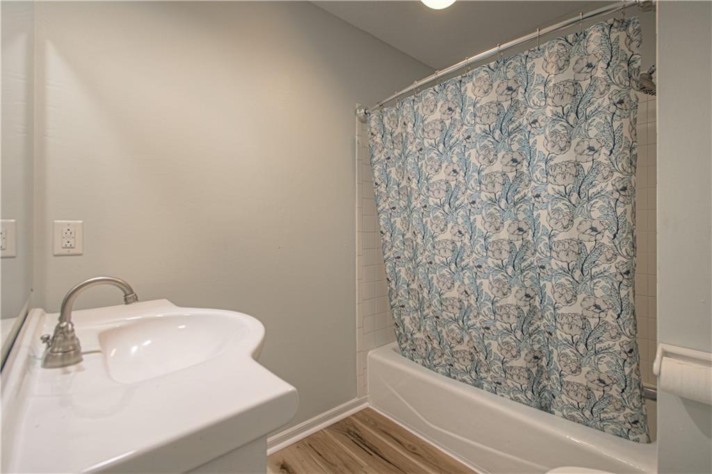 2452 Nw Valley View Drive Property Photo 28