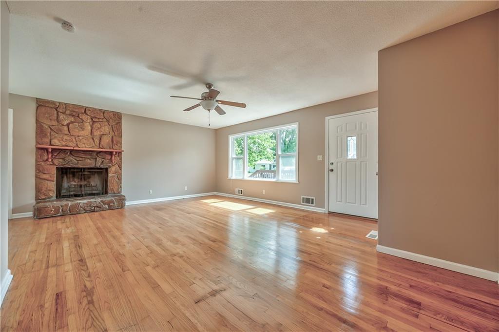 5226 Garner Lane Property Photo 3