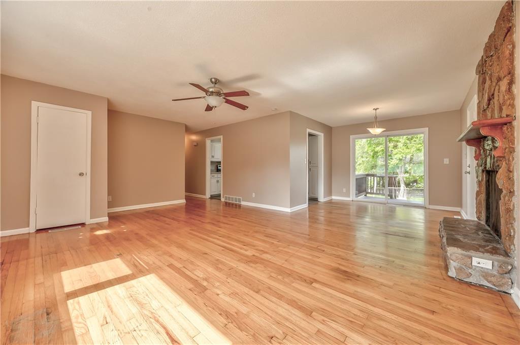 5226 Garner Lane Property Photo 5