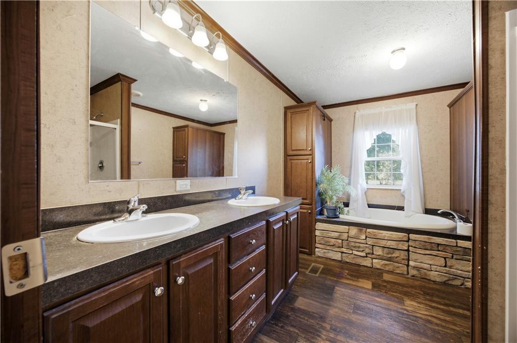 599 Kanza Road Property Photo 30