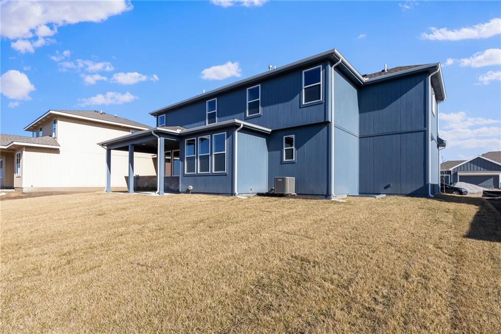 17446 W 169th Place Property Photo 43