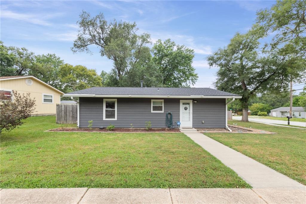 1333 E 19th Street Property Photo 2