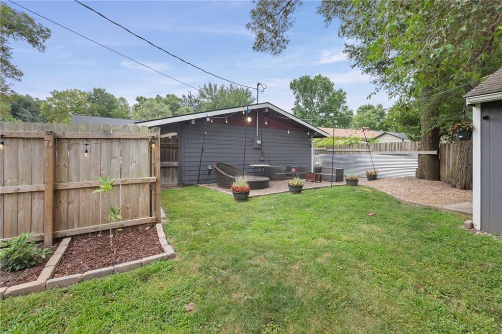 1333 E 19th Street Property Photo 23