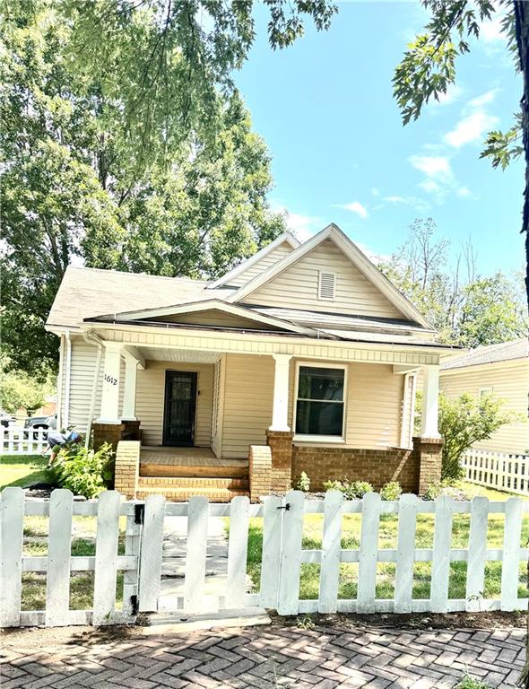 1612 N Elm Street Property Photo 1