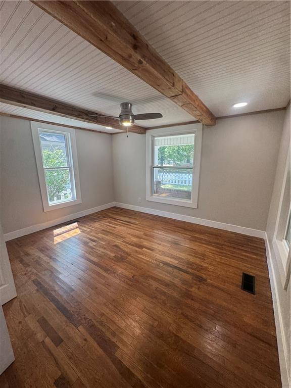 1612 N Elm Street Property Photo 8