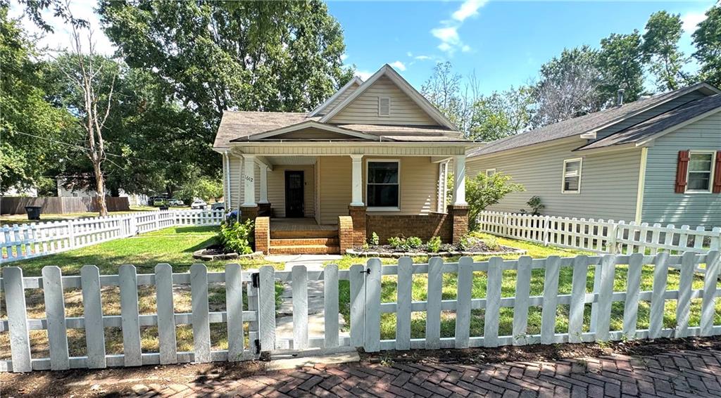 1612 N Elm Street Property Photo 25