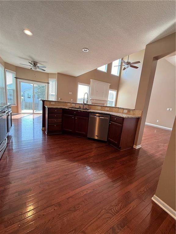 1200 Sw Sapperton Road Property Photo 4