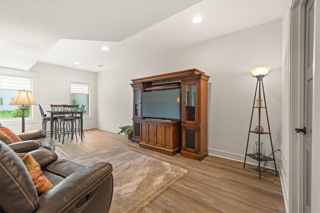 1108 Deer Run Drive Property Photo 24