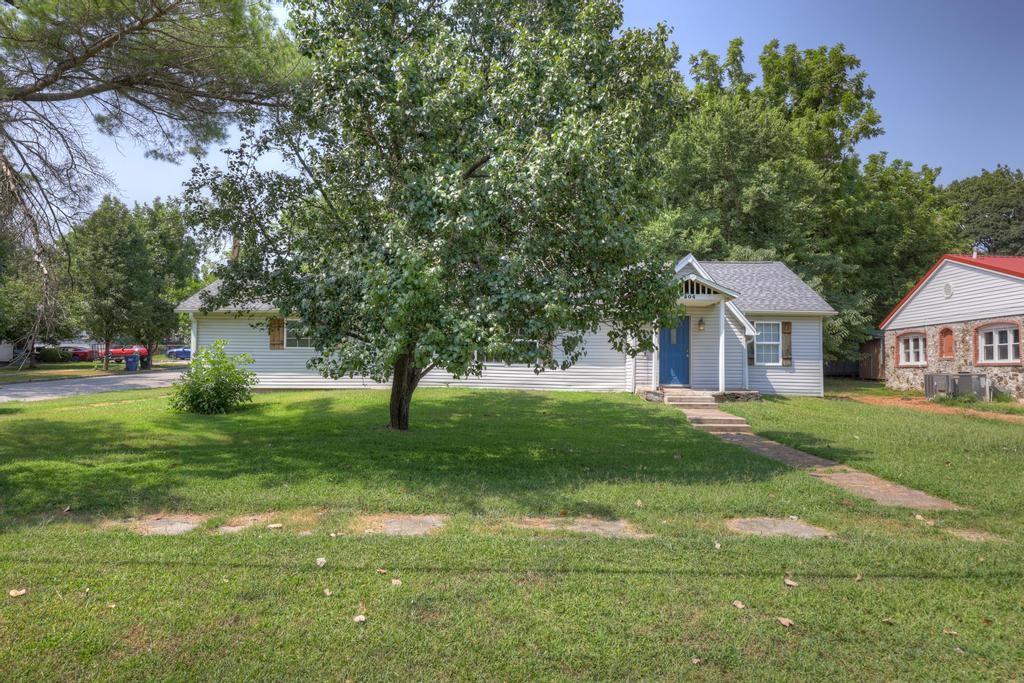 504 E 6th Street Property Photo 3