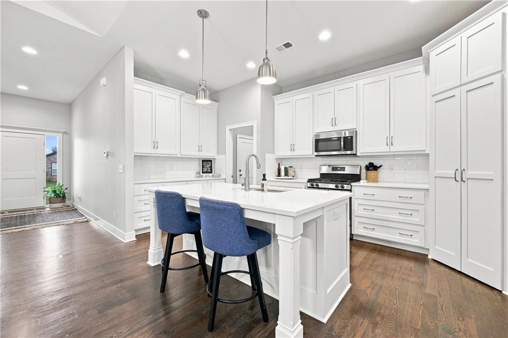 1122 Sw Cheshire Drive Property Photo 15