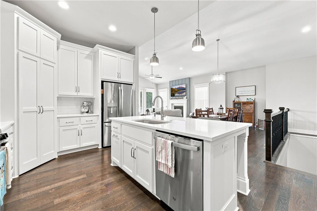 1122 Sw Cheshire Drive Property Photo 16