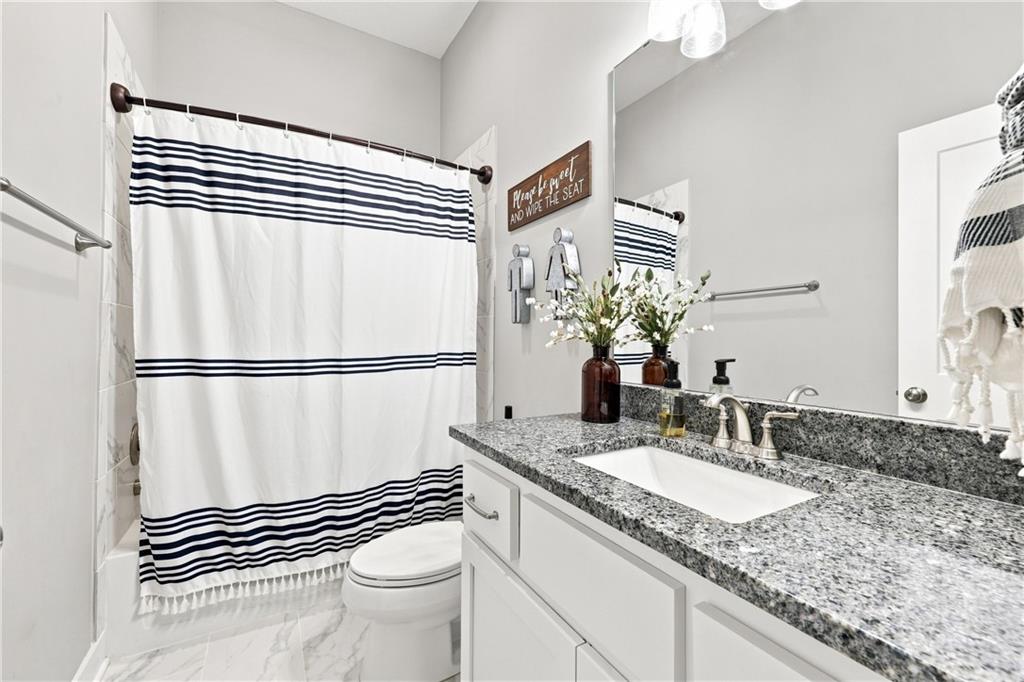 1122 Sw Cheshire Drive Property Photo 28