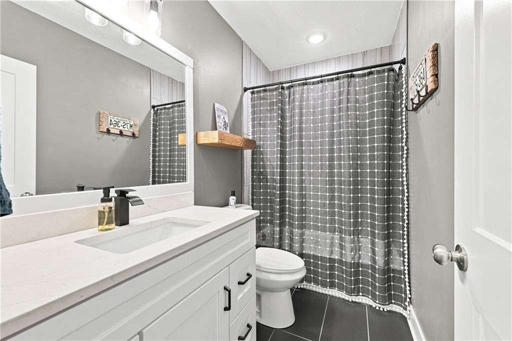 1122 Sw Cheshire Drive Property Photo 35