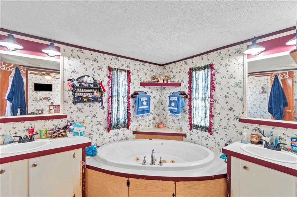 1224 Nw State Route K Highway Property Photo 27