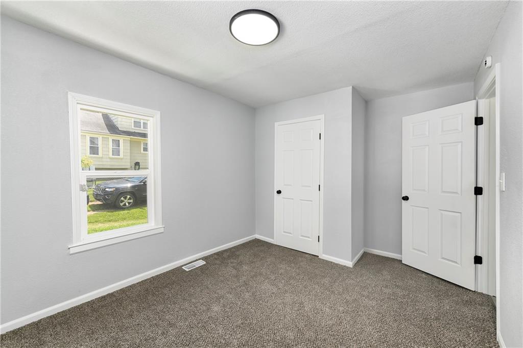 826 S Cottage Street Property Photo 16