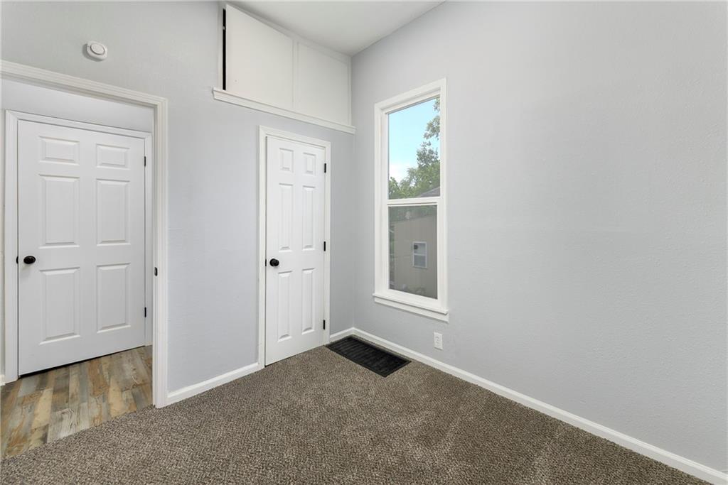 826 S Cottage Street Property Photo 18