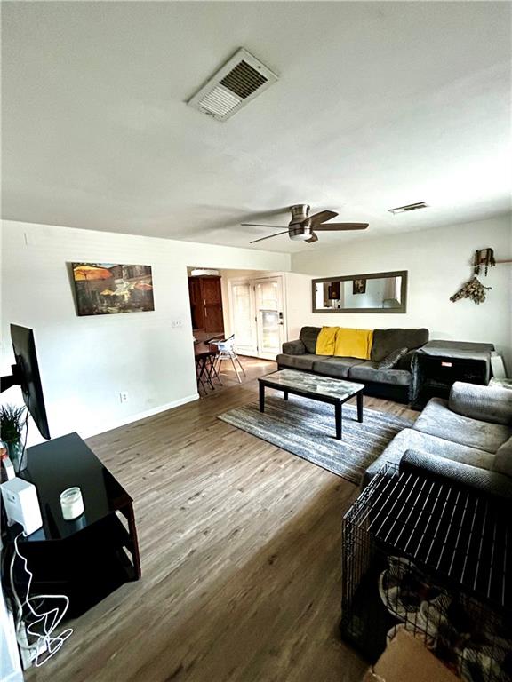 326 Front Street Property Photo 5