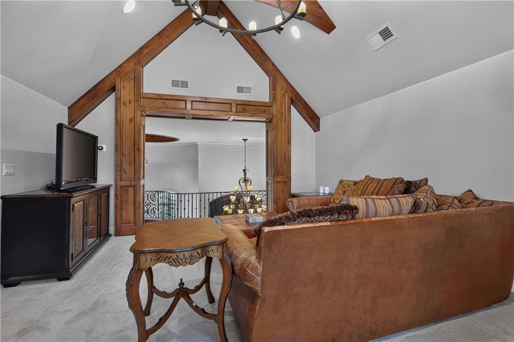 13908 Howe Drive Property Photo 38