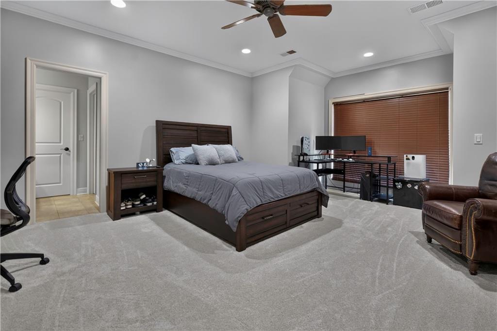 13908 Howe Drive Property Photo 42